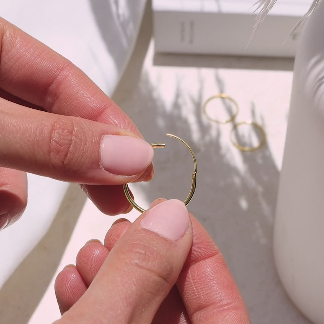 Endless thin hoops
