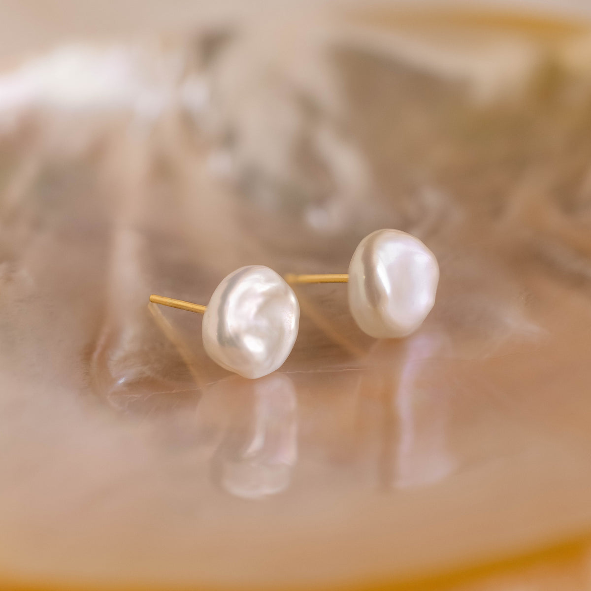 Freshwater pearl studs