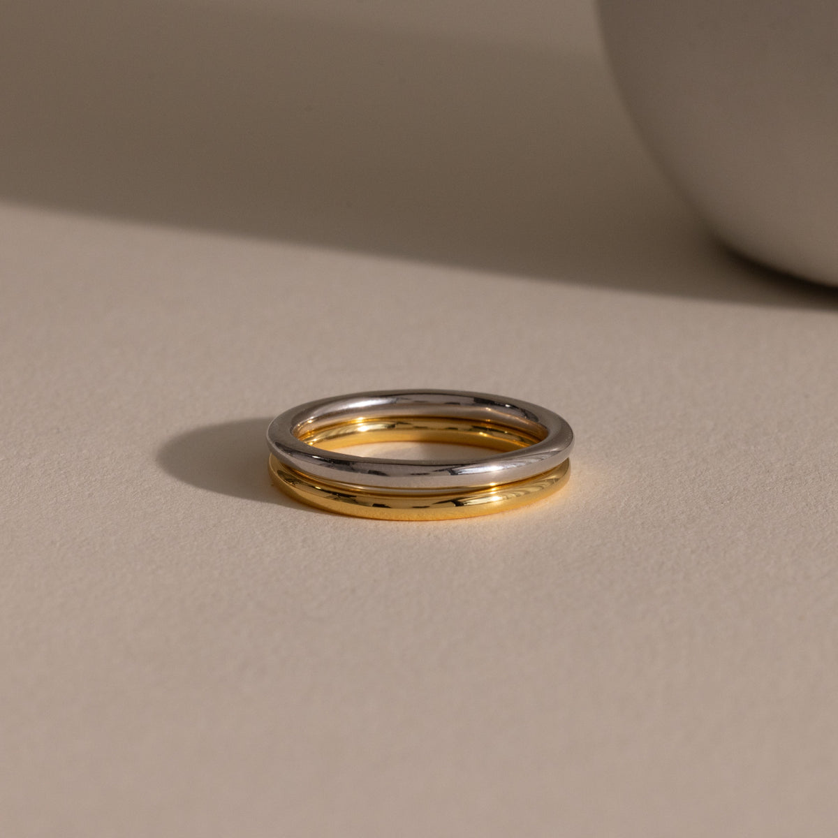 Minimal stacking ring