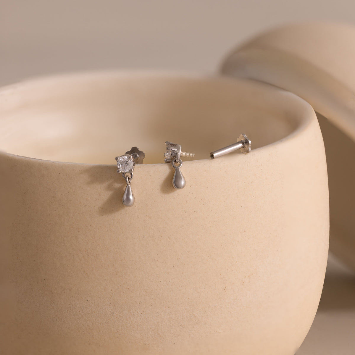 Diamond droplet studs