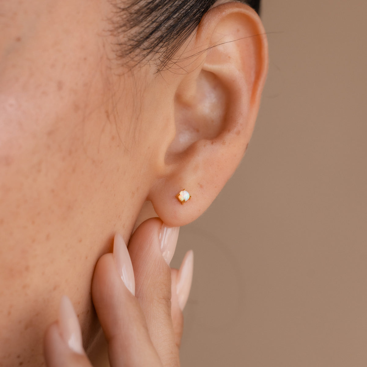 Round opal flat back studs