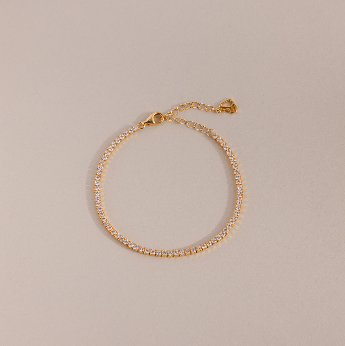Classic diamond tennis bracelet