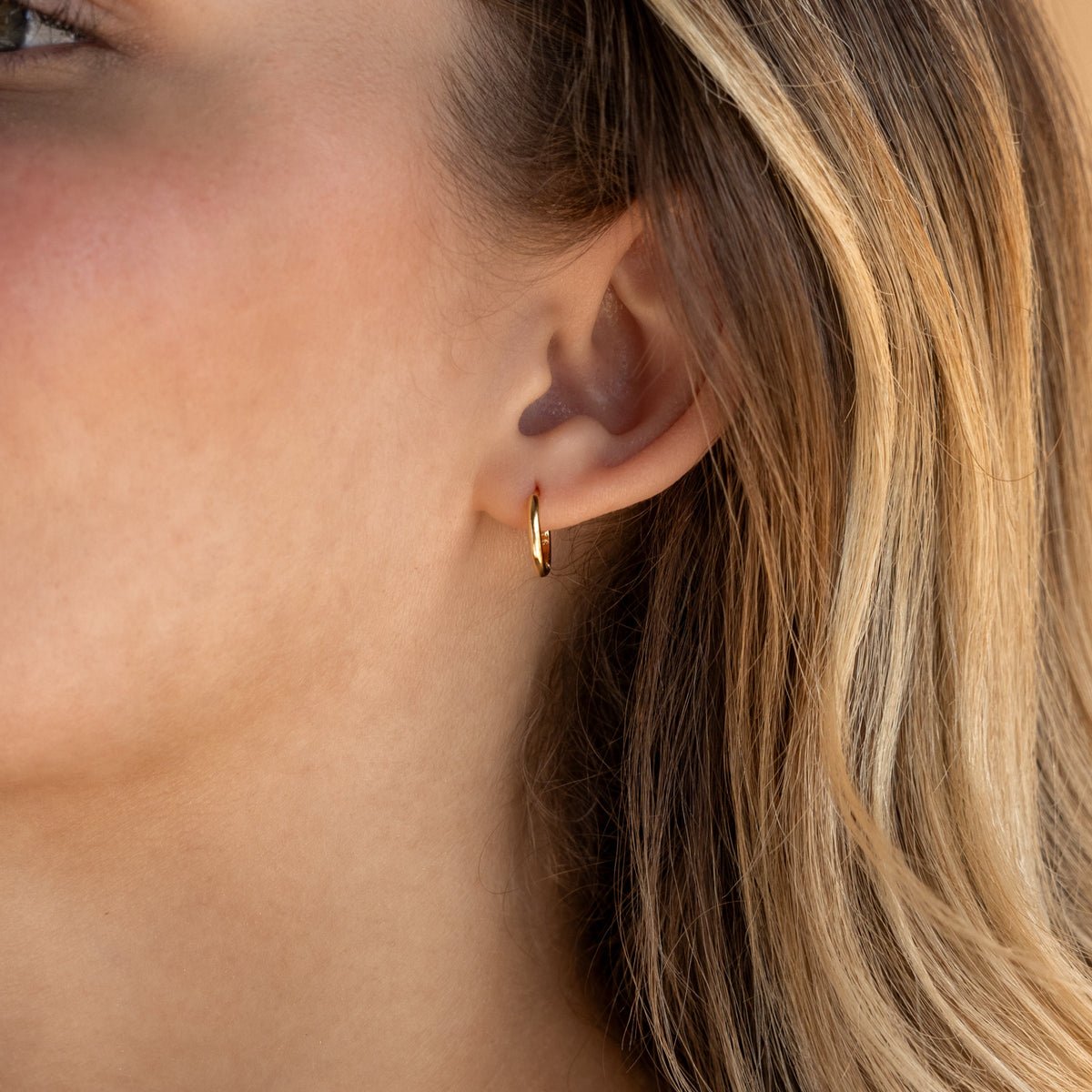 Small bold hoops