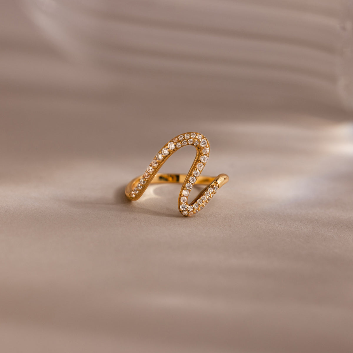 Pave wave ring
