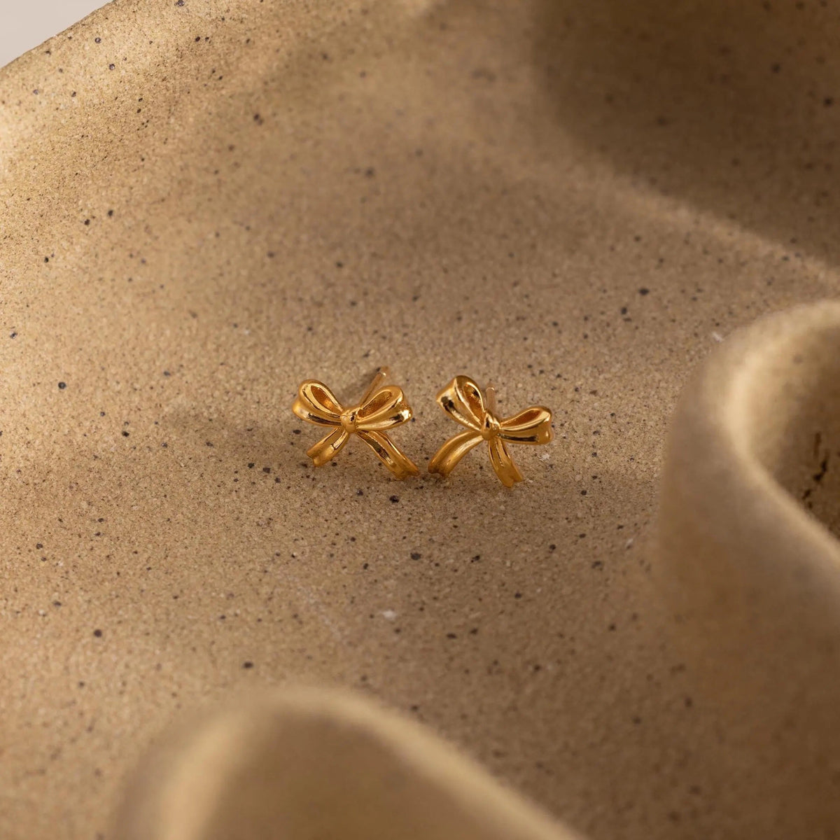 Bow studs 4