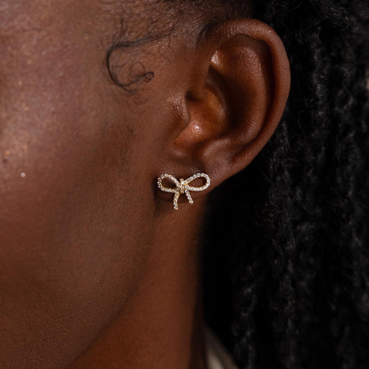 Pave bow studs 3