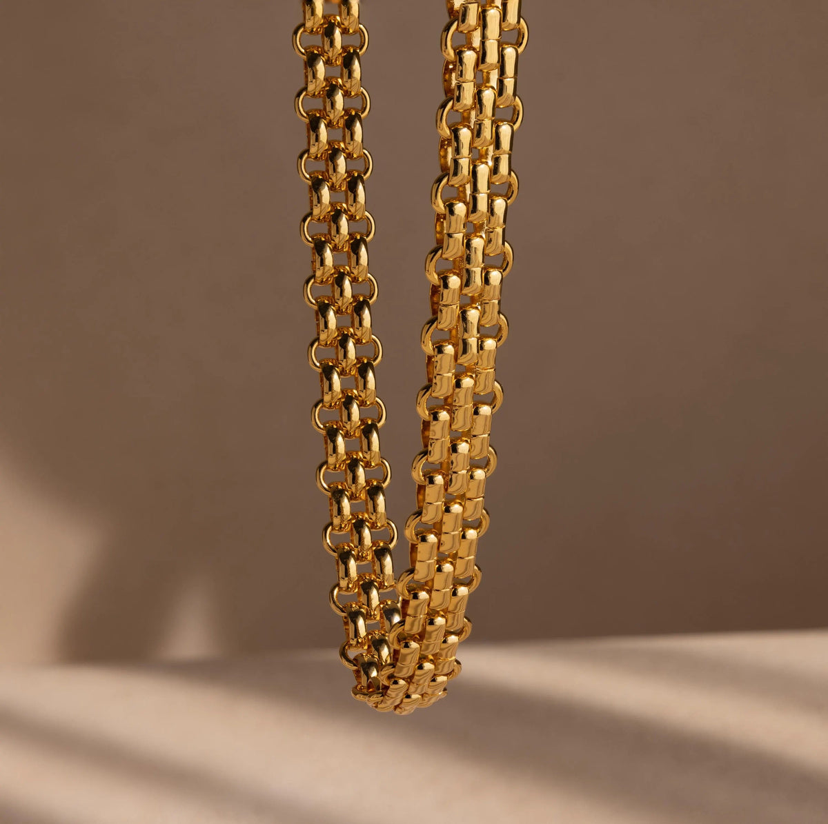 Chunky link mesh necklace