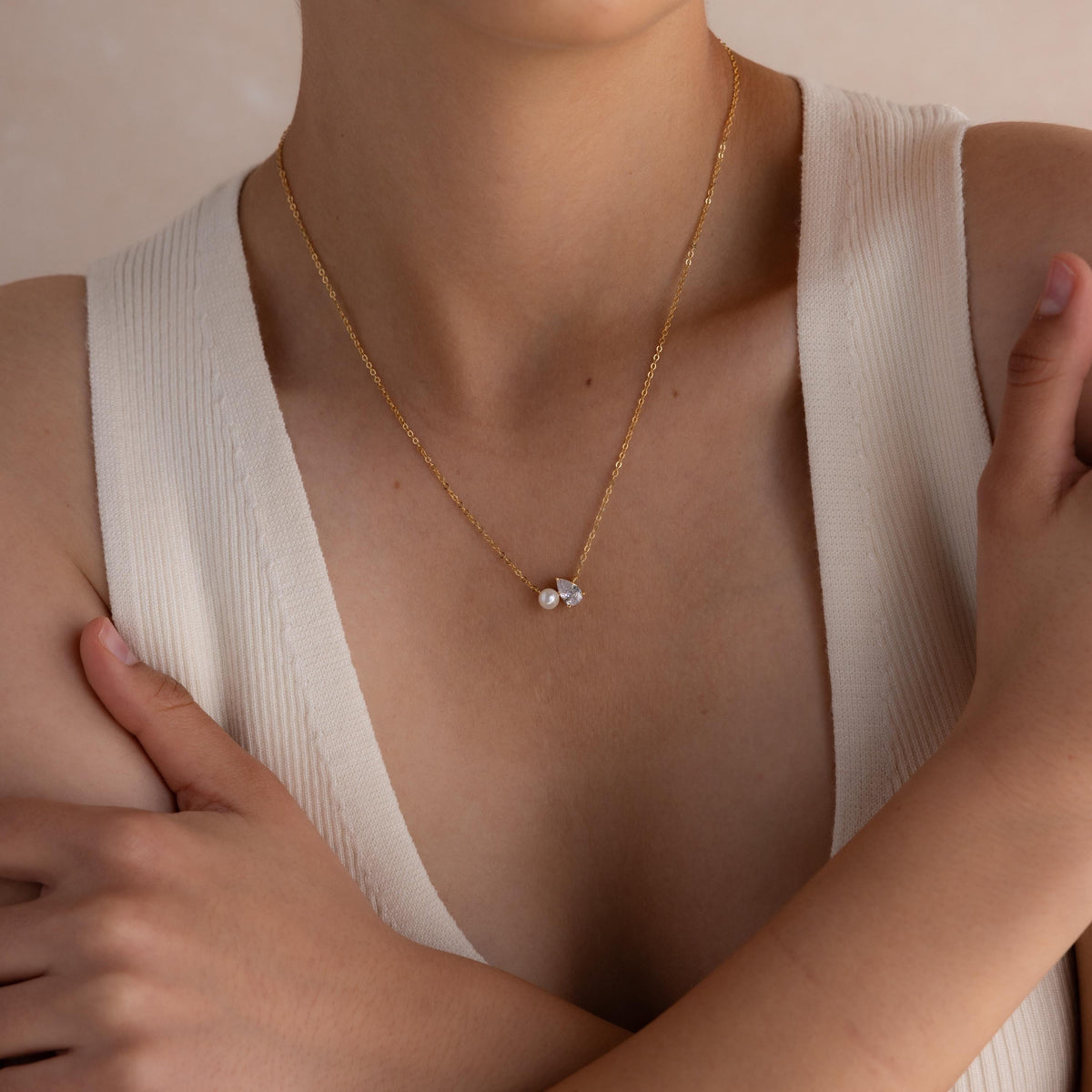 Pearl diamond necklace