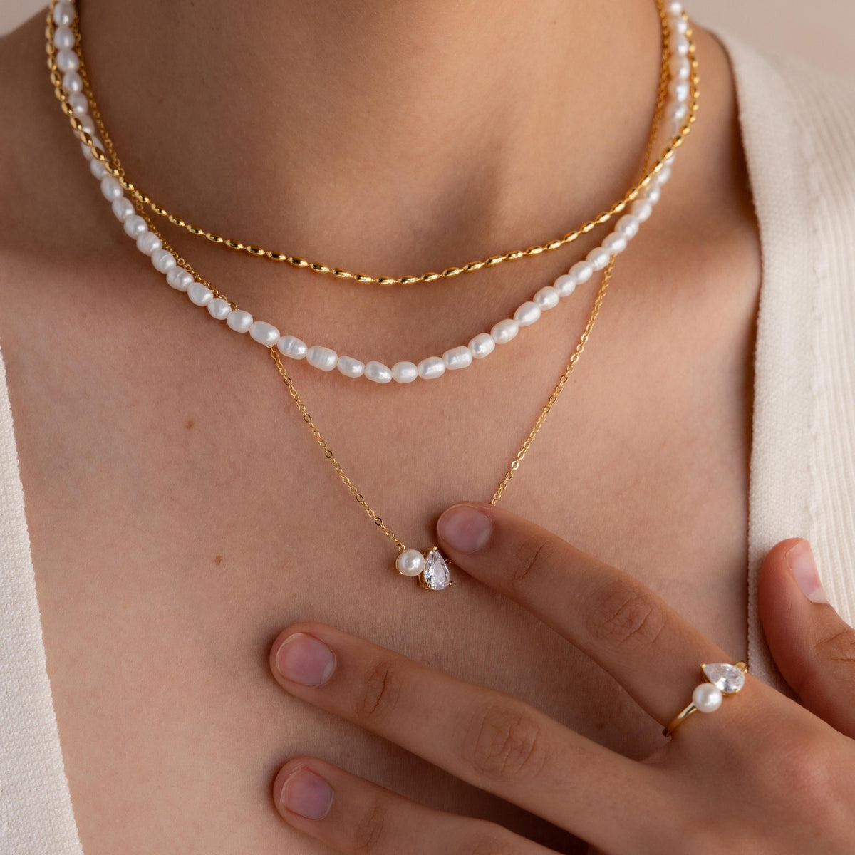 Pearl diamond necklace
