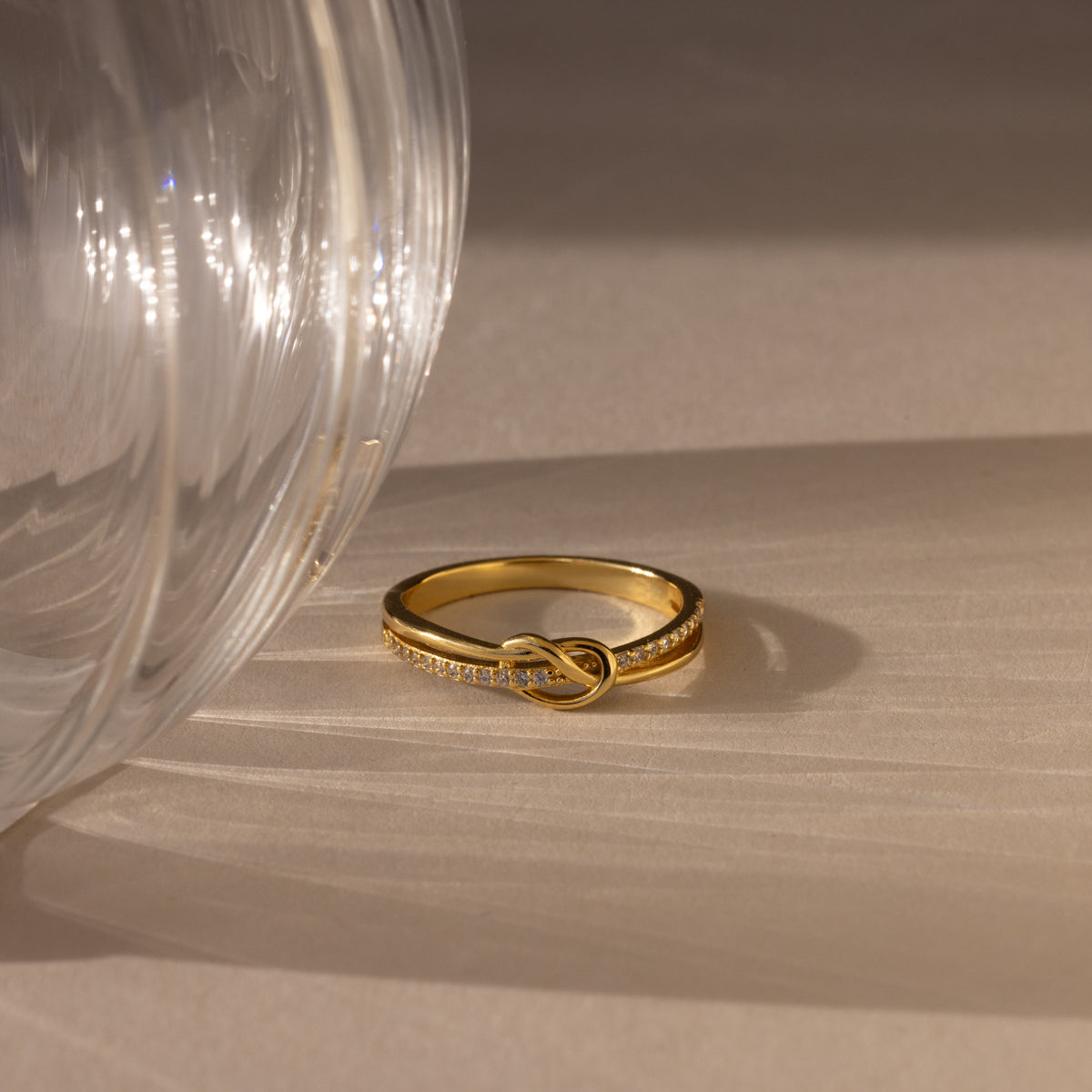 Pave knot ring