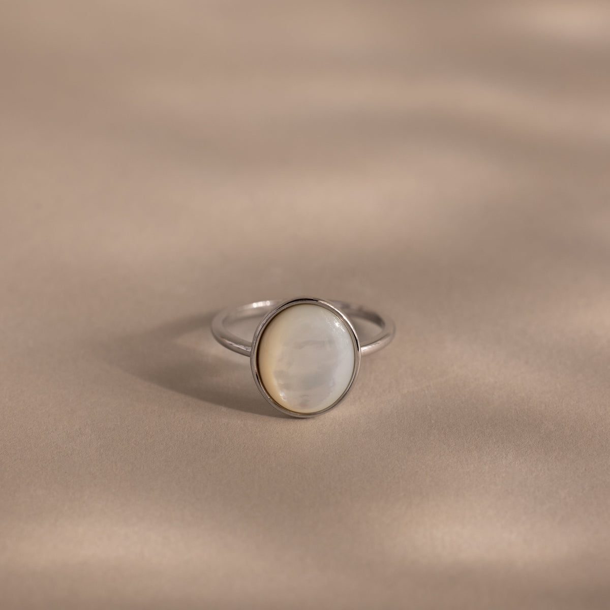 Mother of pearl signet ring