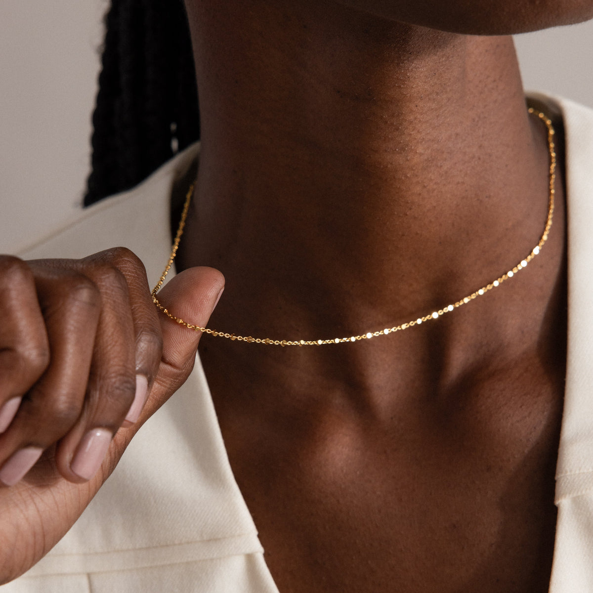 Dot station necklace
