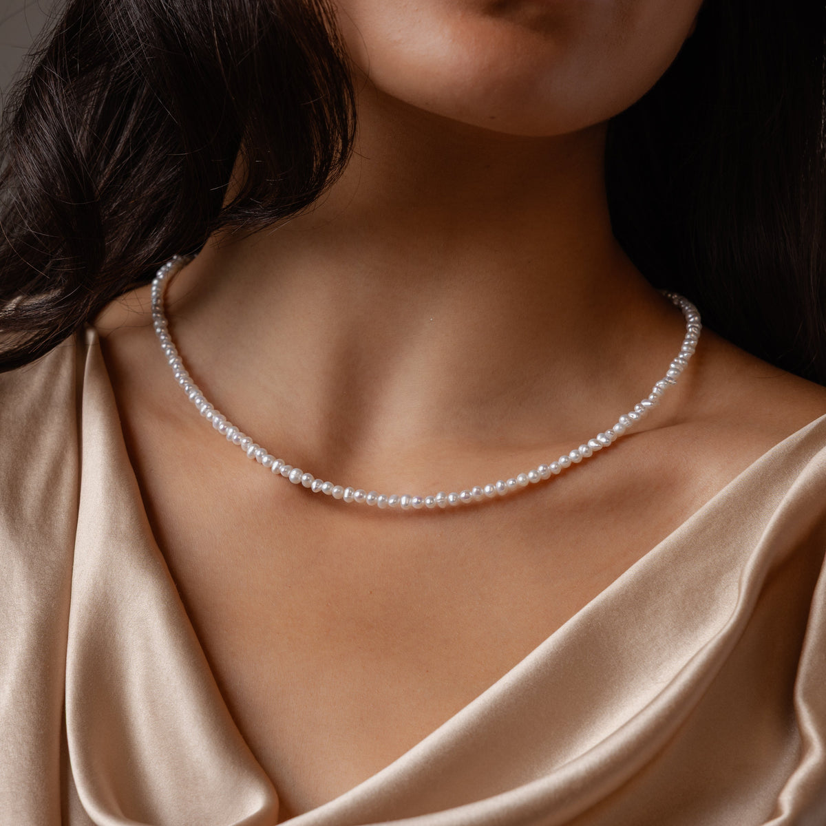 Summer pearl beaded necklace