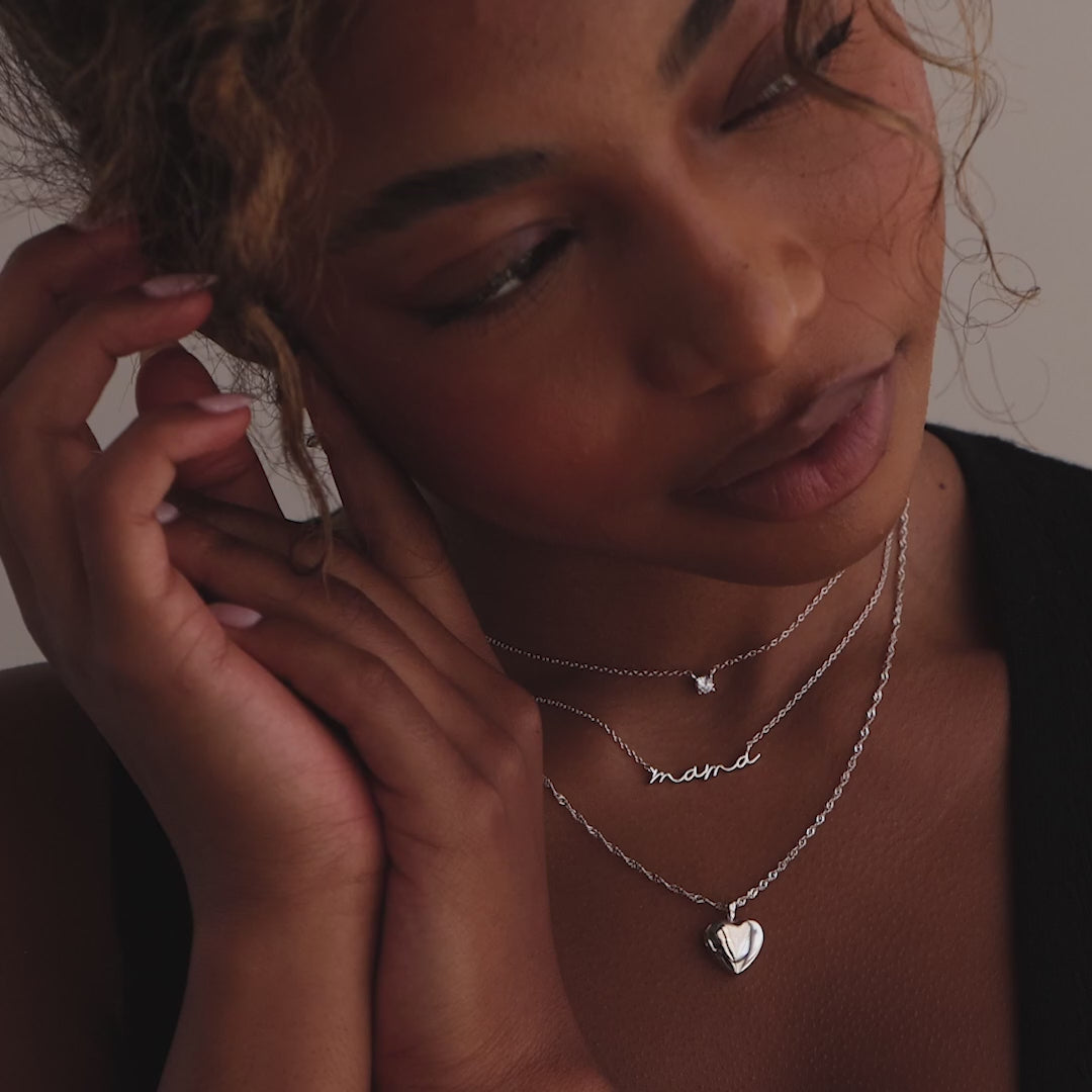 Dainty diamond necklace