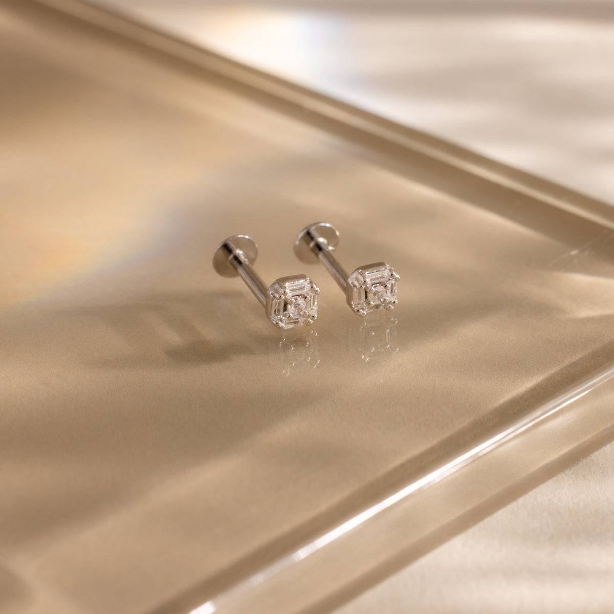 Art deco flat back studs
