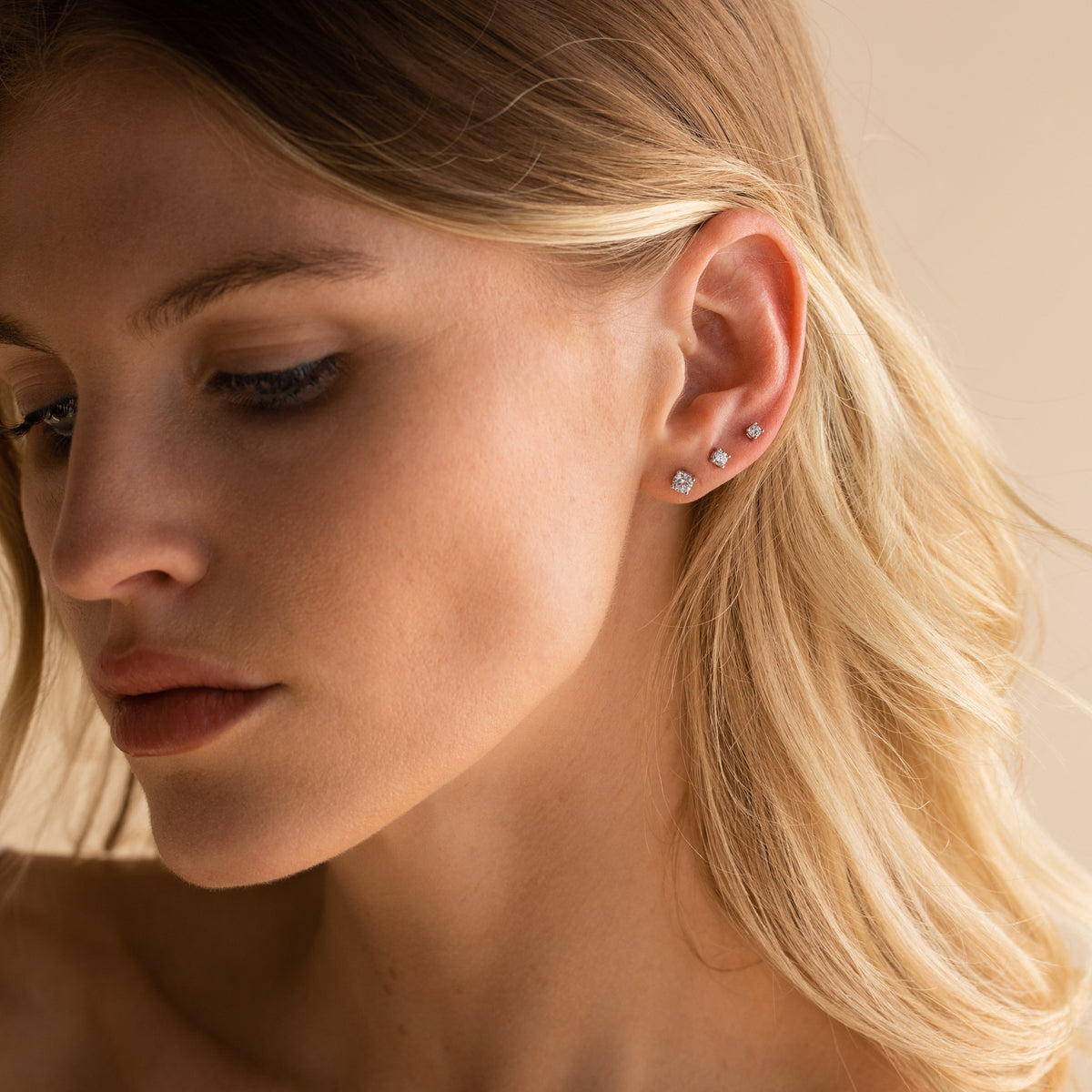 Booker diamond studs set