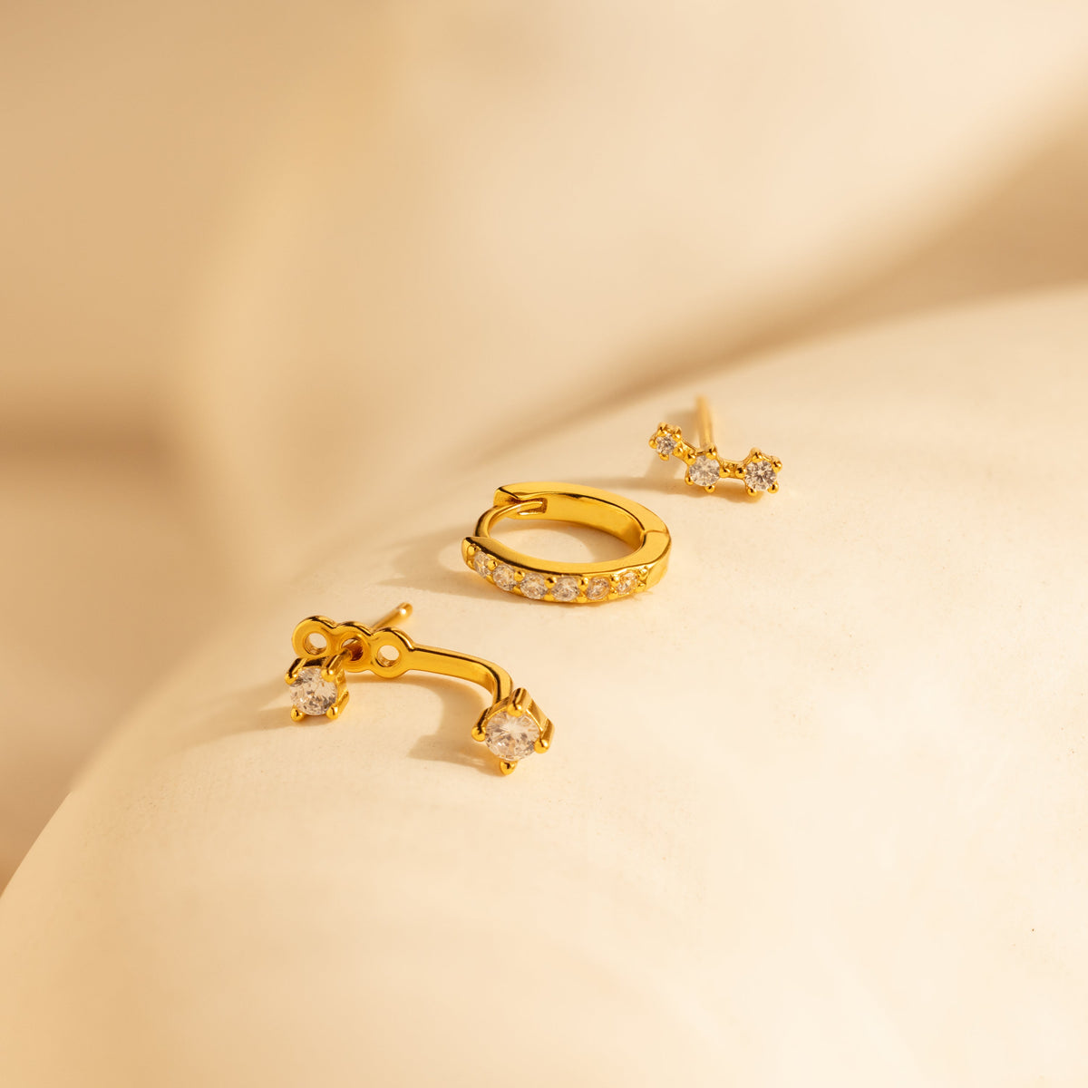 Diamond earrings set