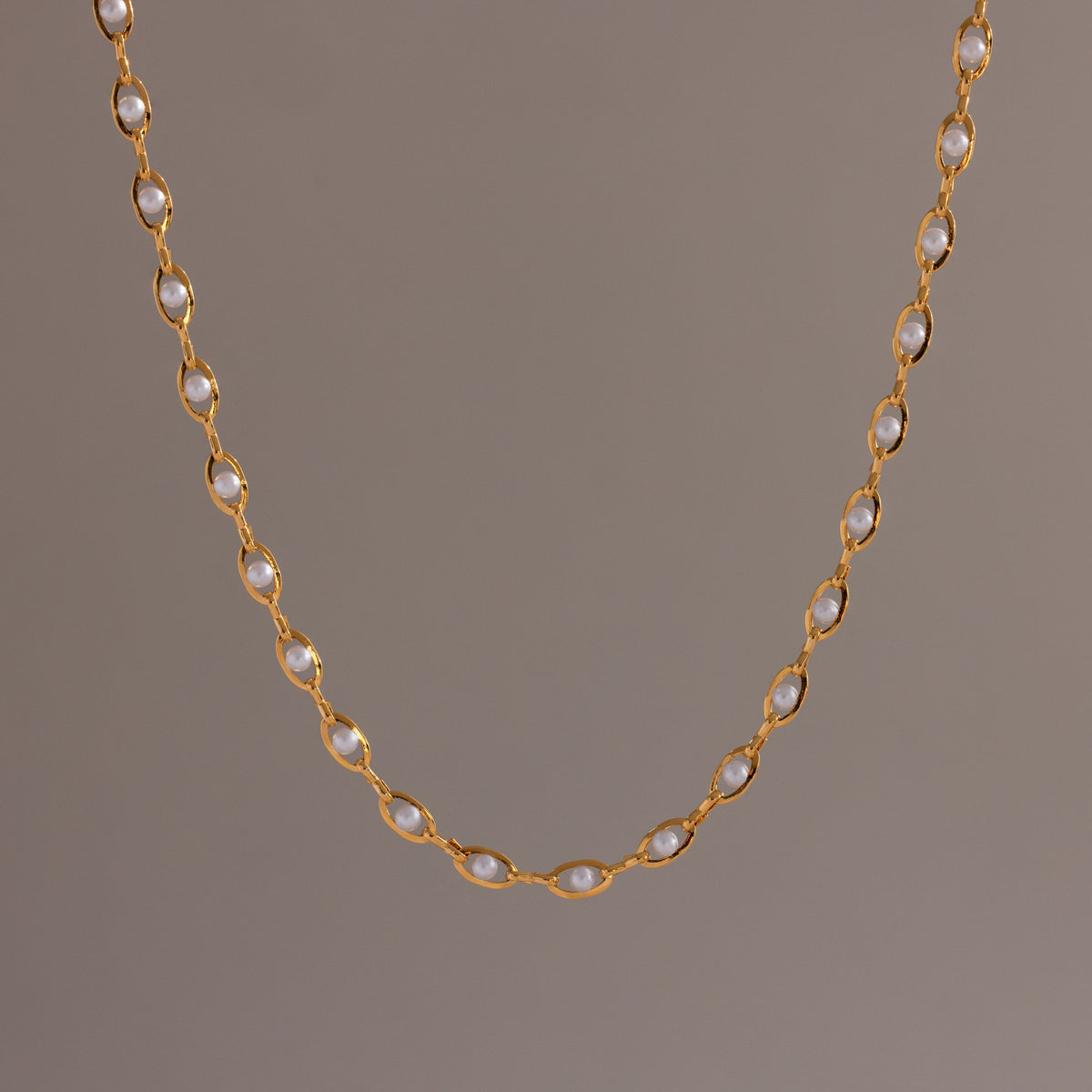 Eternity pearl choker necklace