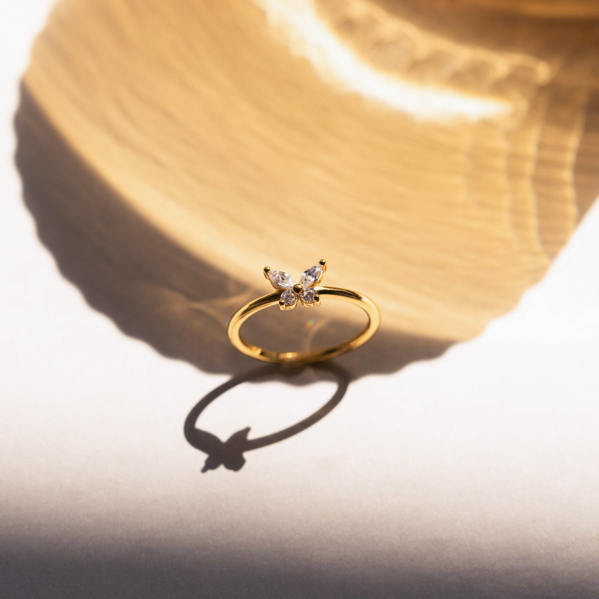 Mariposa diamond ring