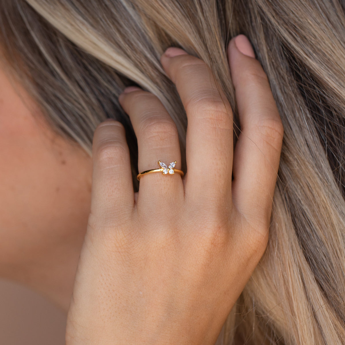 Mariposa diamond ring