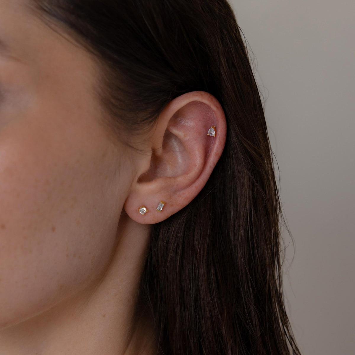 Mixed diamond flat back stud set
