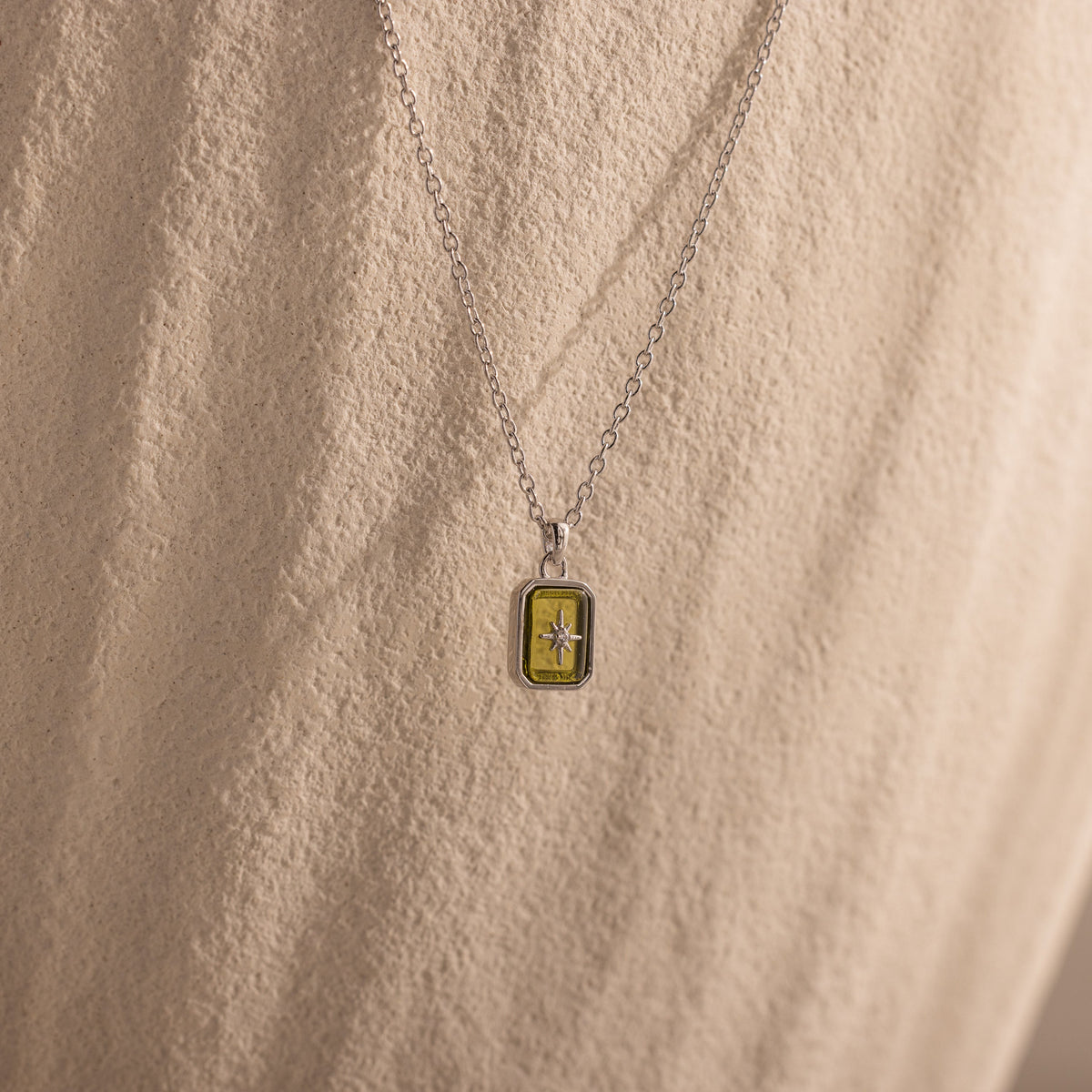 North star birthstone necklace — Silver, peridot / august
