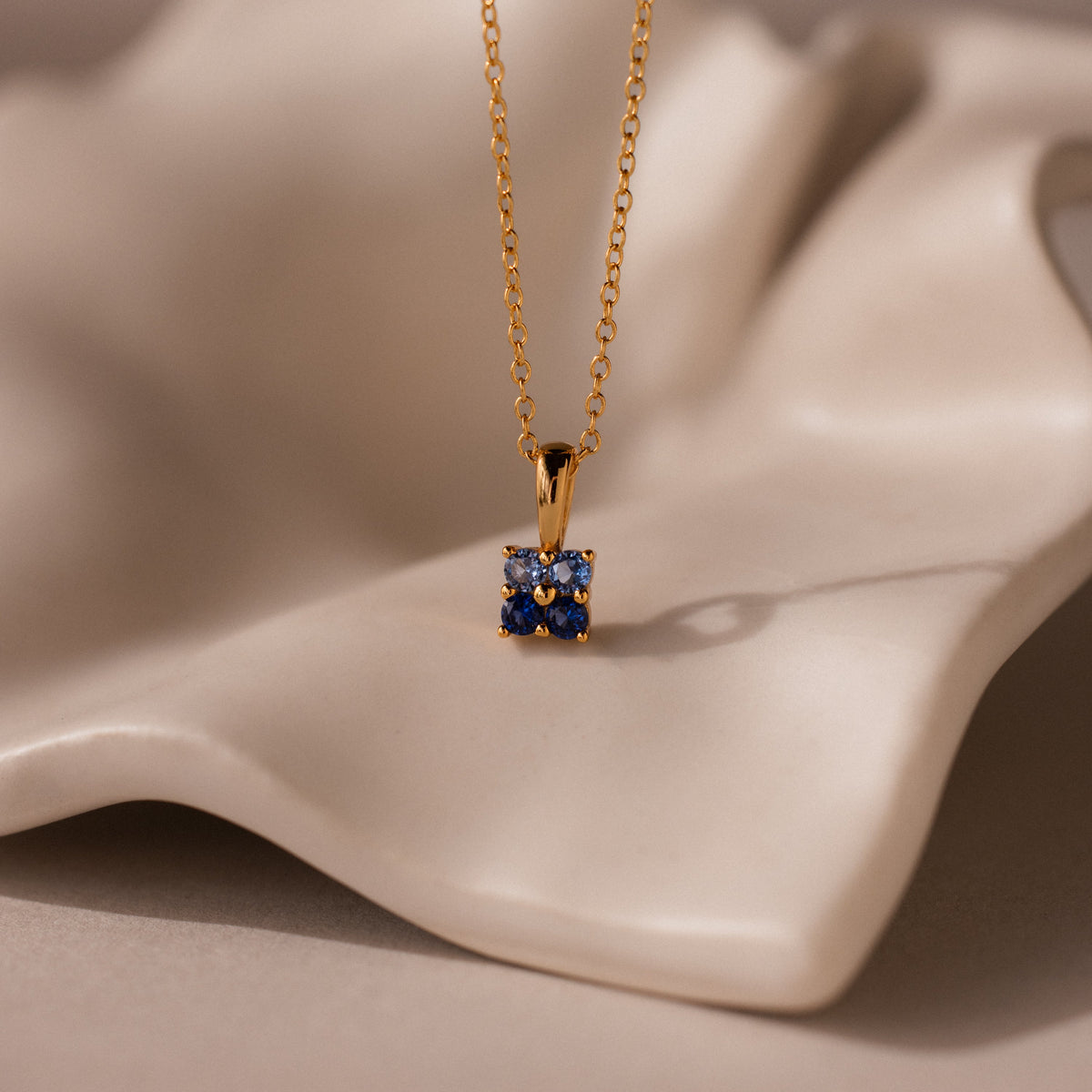 Ombre birthstone flower necklace