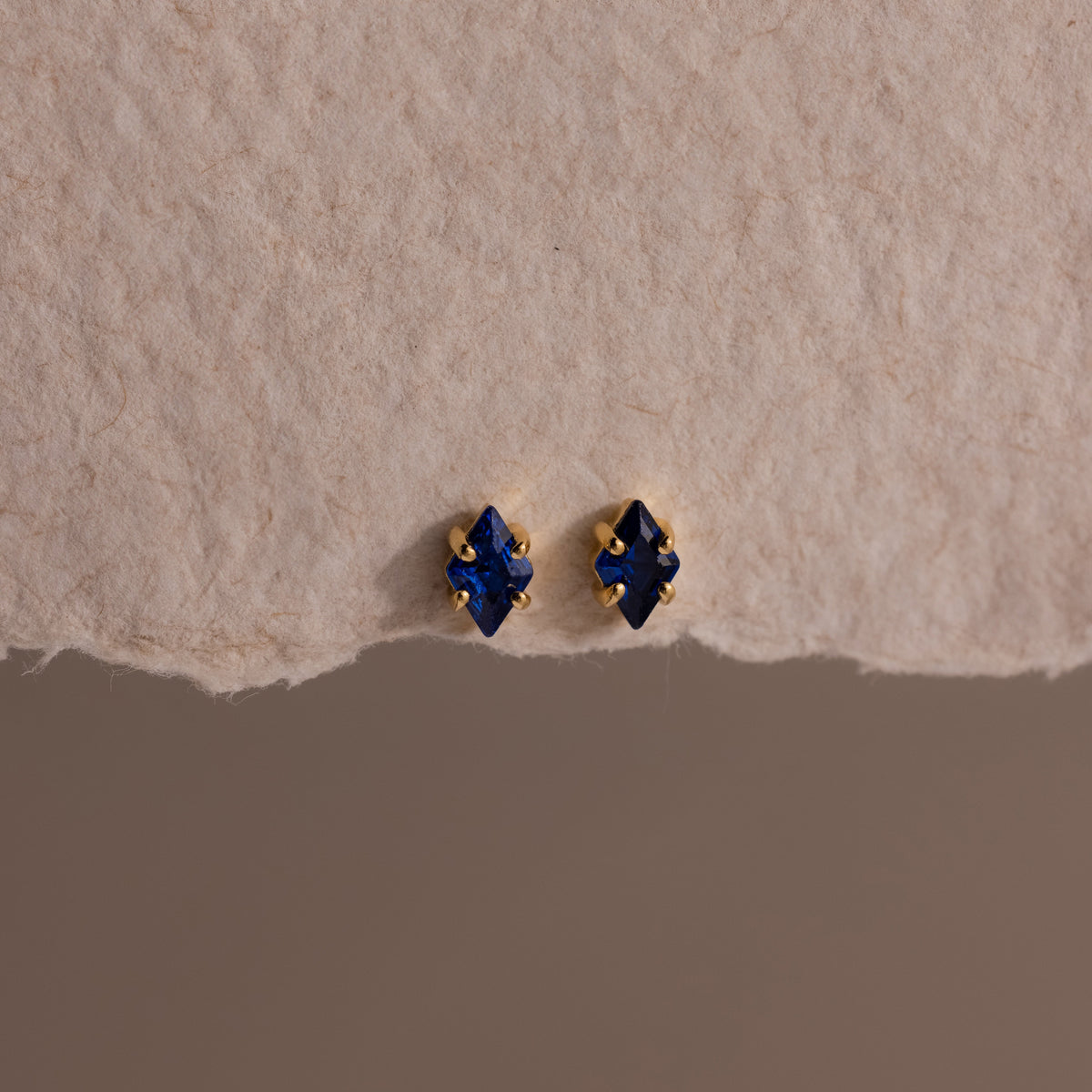 Rhombus birthstone flat back studs