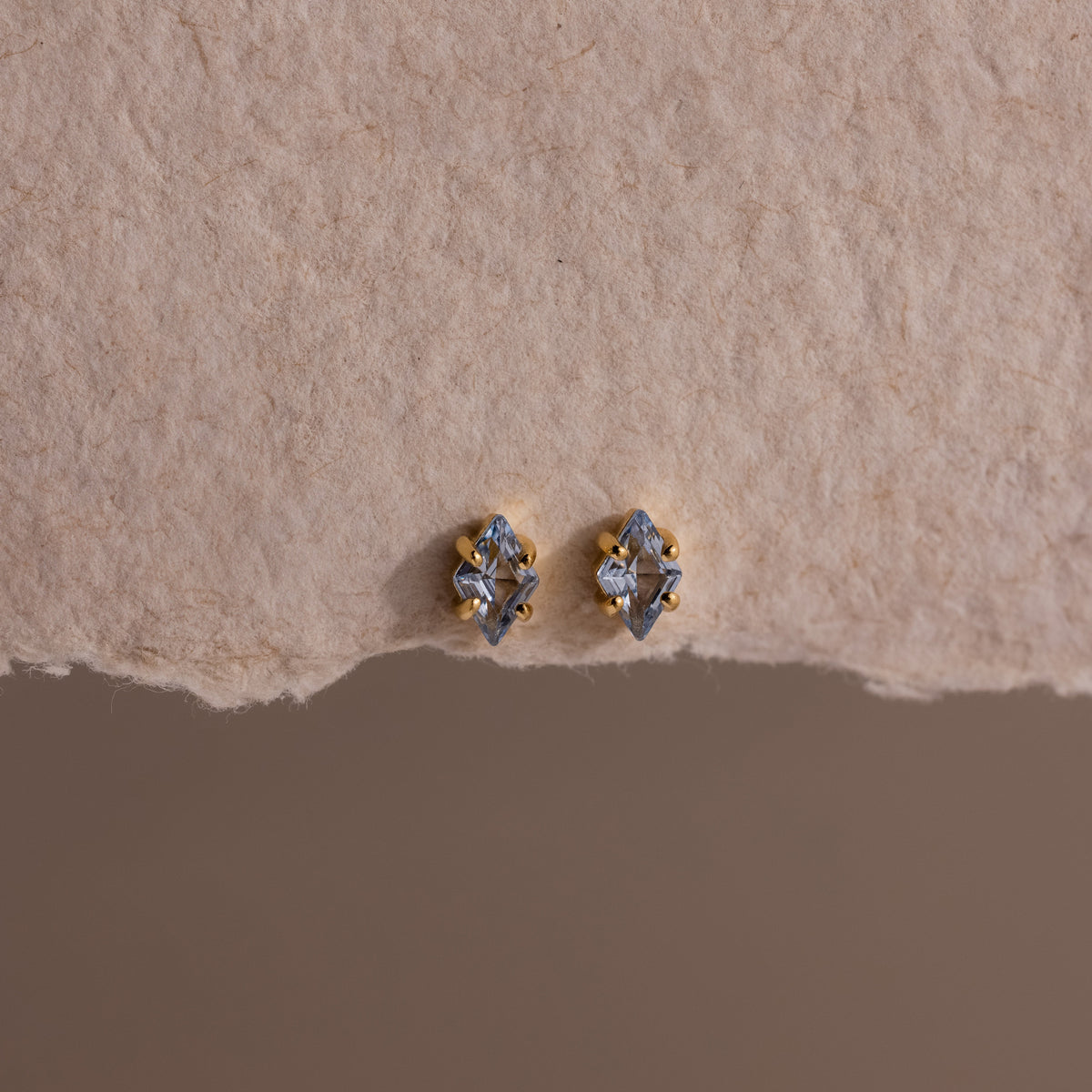 Rhombus birthstone flat back studs