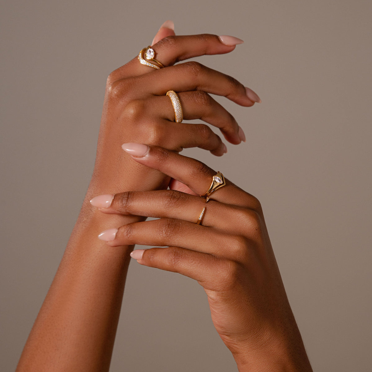 Sculptural solitaire ring set