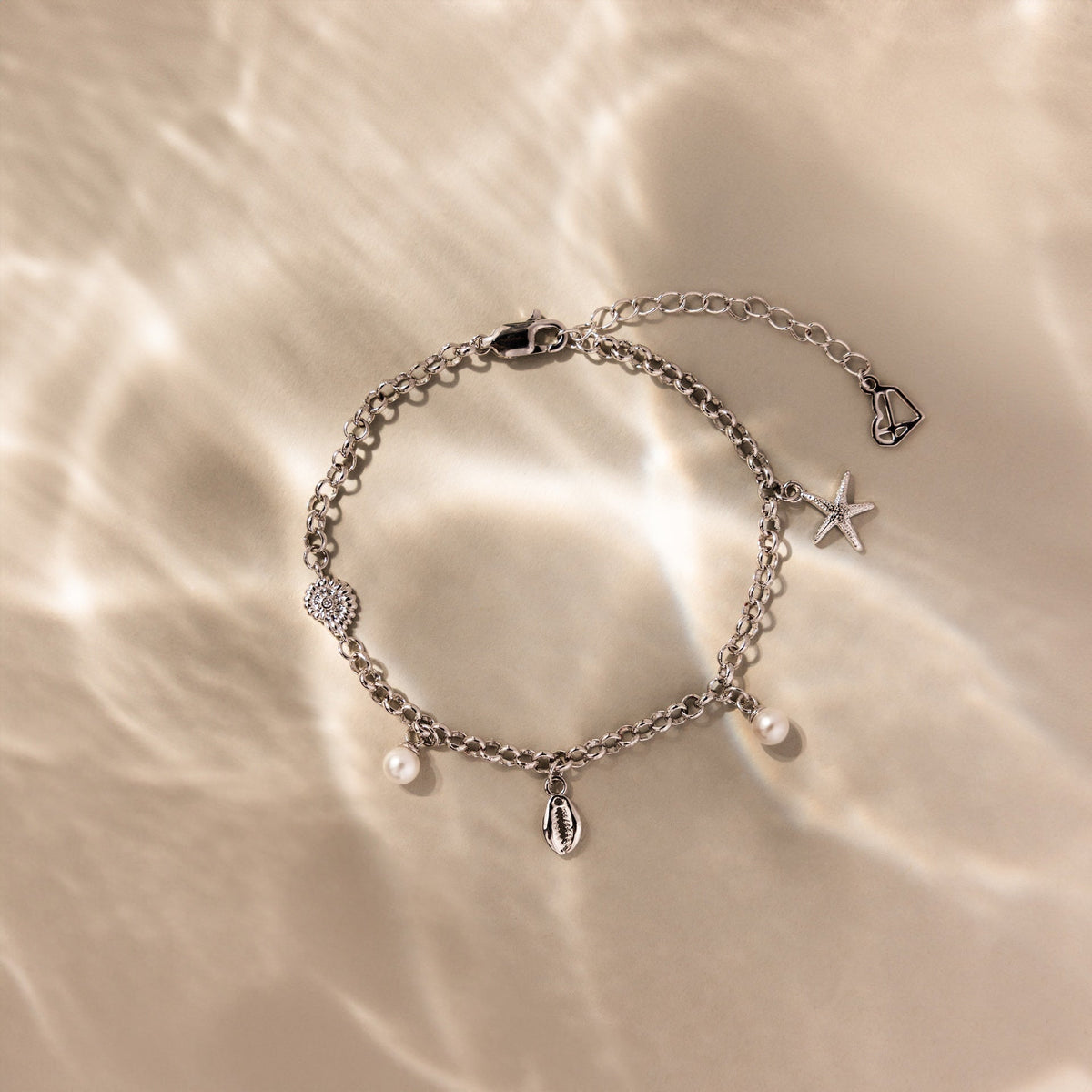 Seaside pearl charm bracelet