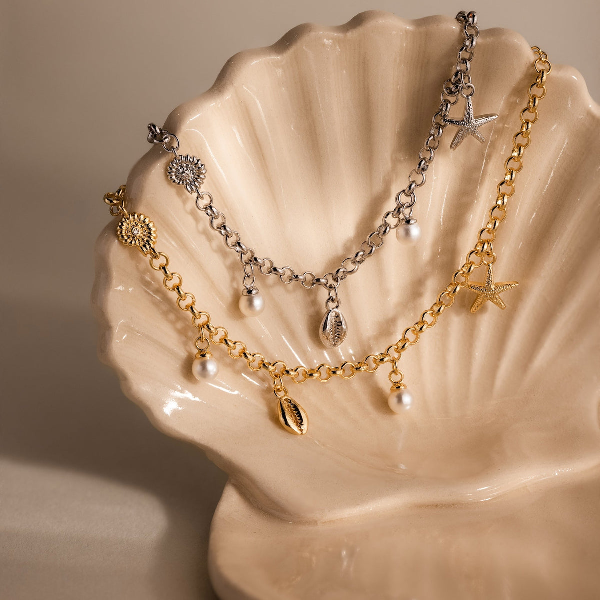 Seaside pearl charm bracelet