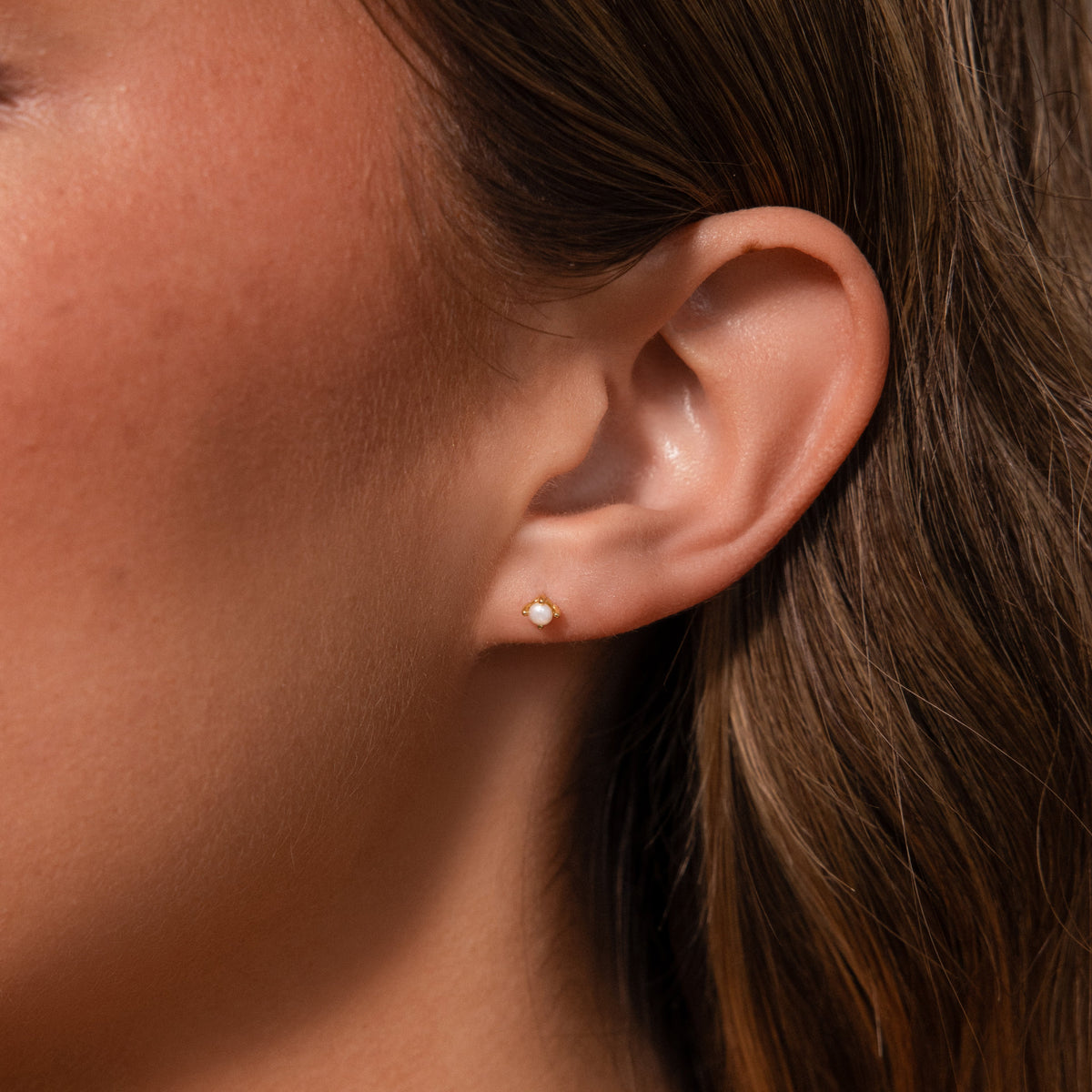 Baby Venus flat back studs