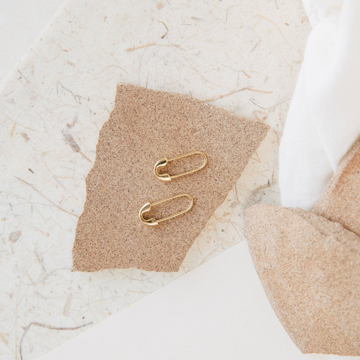 Ava earrings