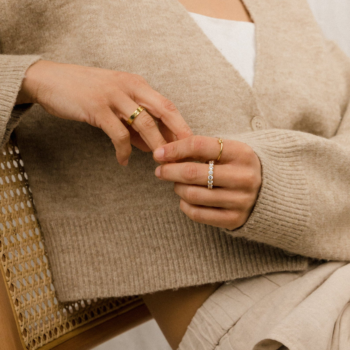Knot ring