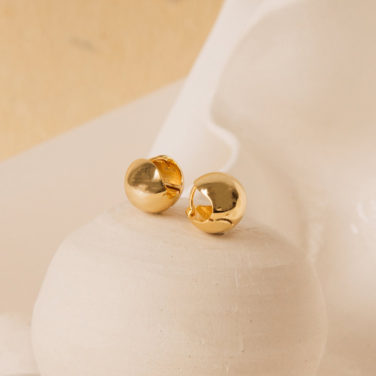 Chunky ball hoops 1
