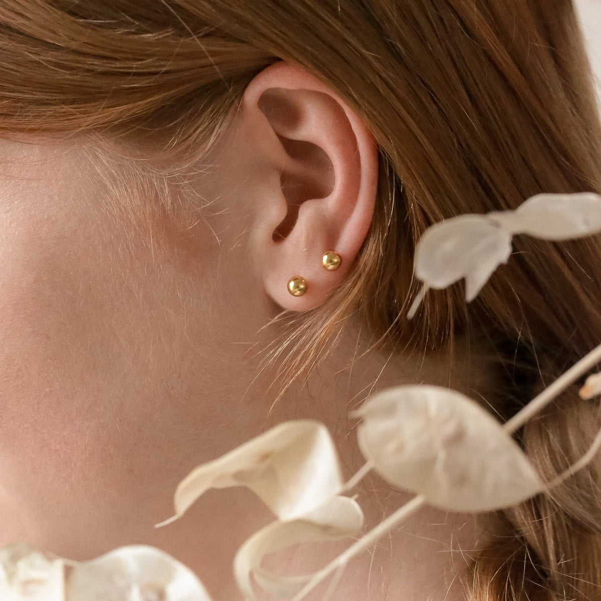 Hailey ball flat back studs