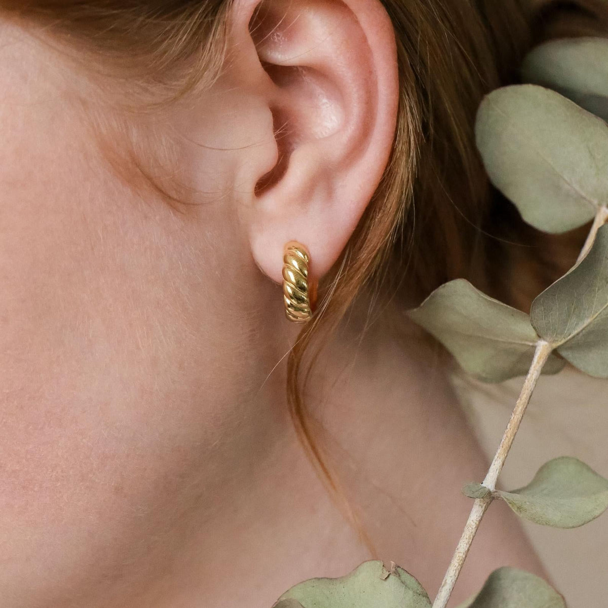Morgan croissant hoops