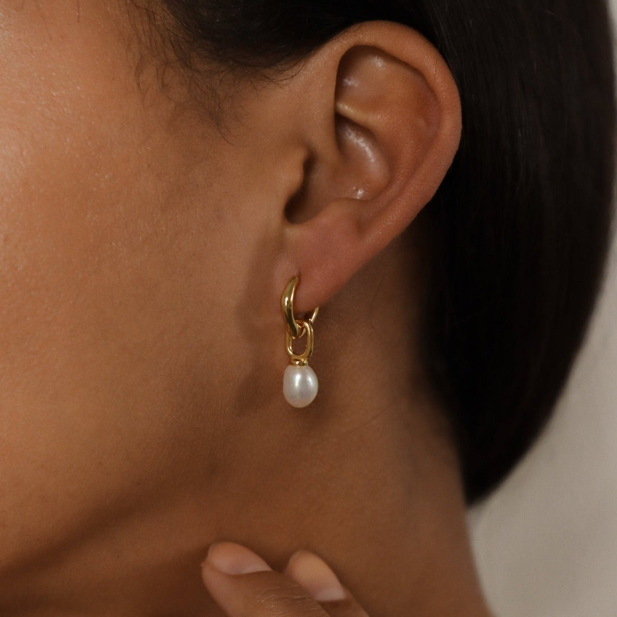 Hazel pearl hoops