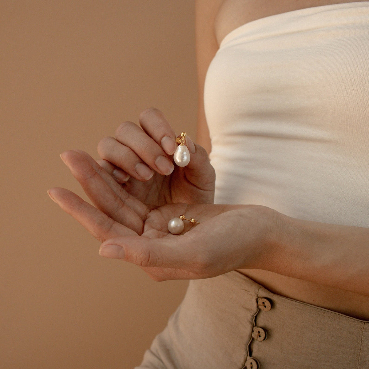 Baroque pearl earrings