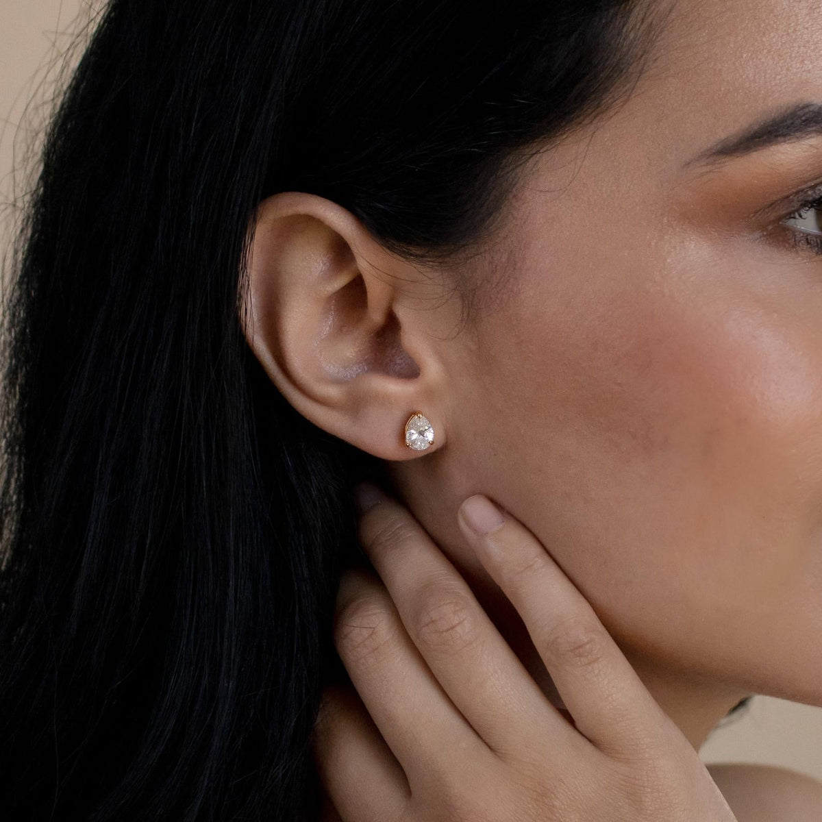 Pear diamond studs
