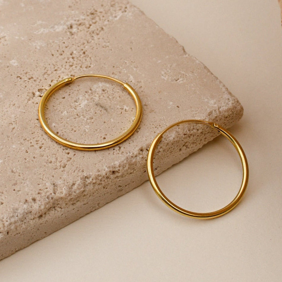 Endless thin hoops