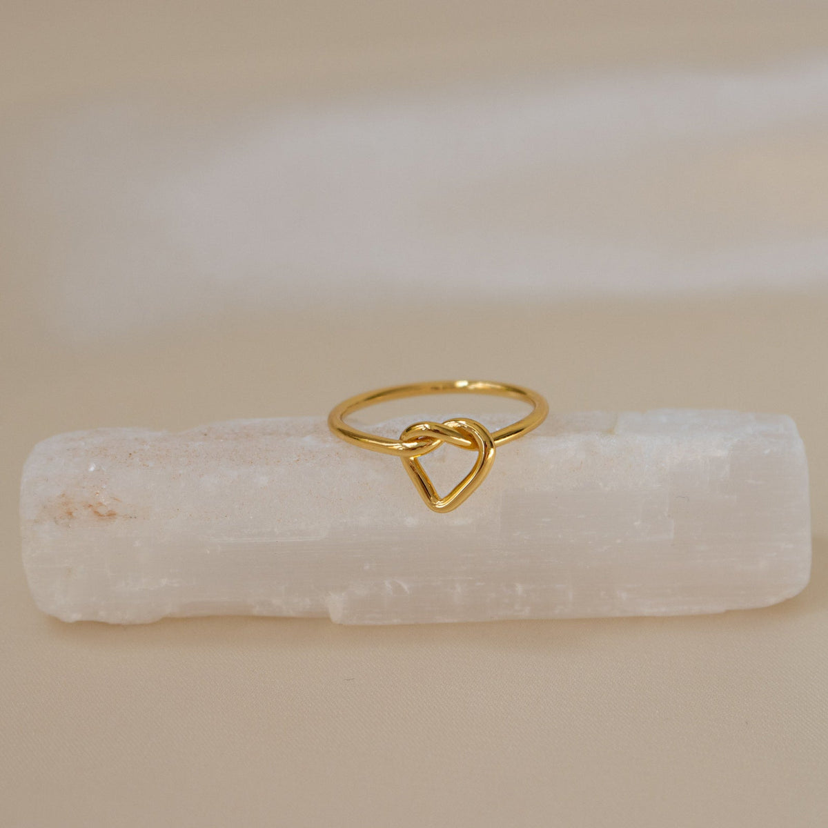 Love heart knot ring