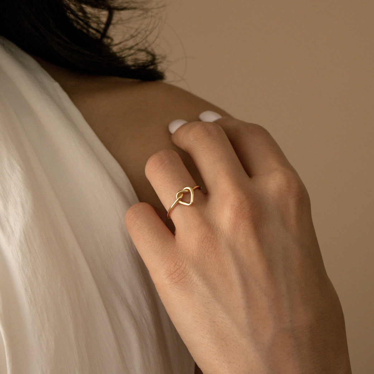 Love heart knot ring