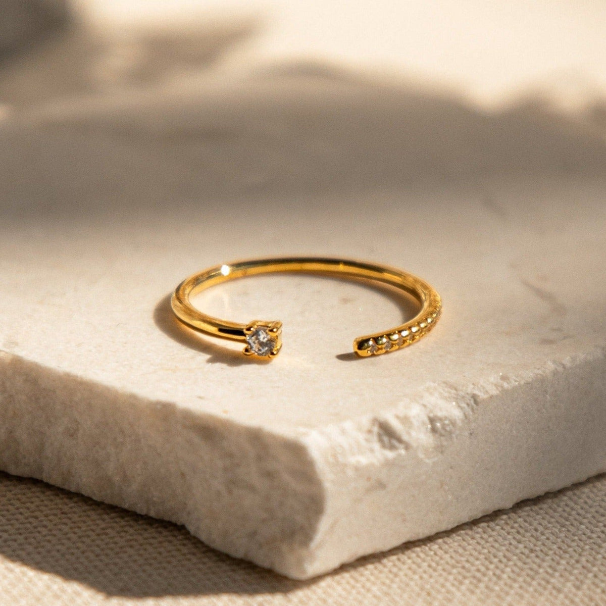 Cecilia pave ring