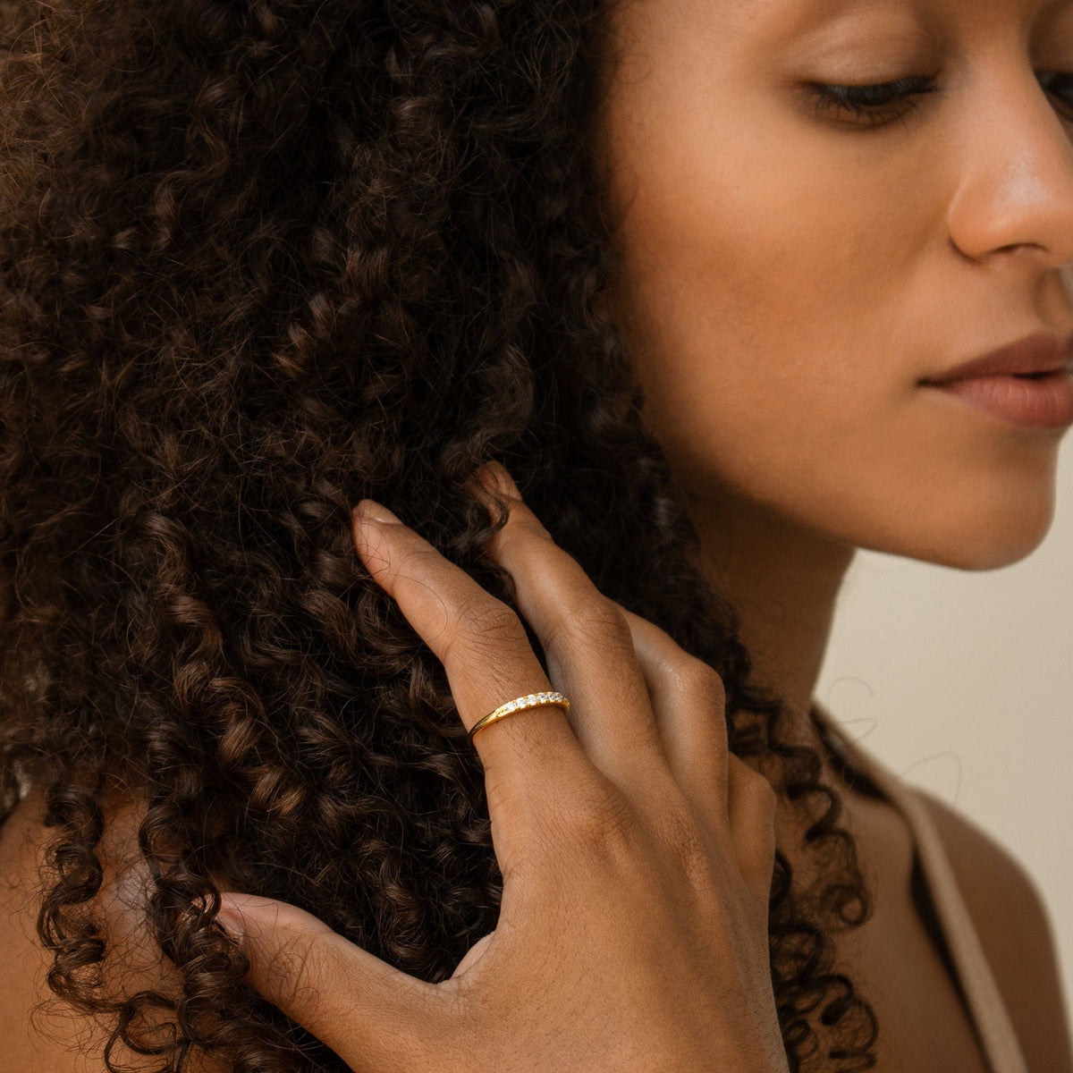 Lace pave ring