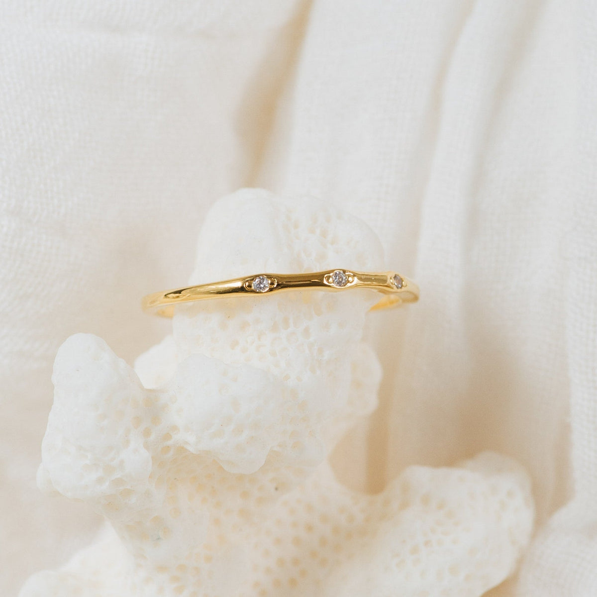 Juliet diamond ring