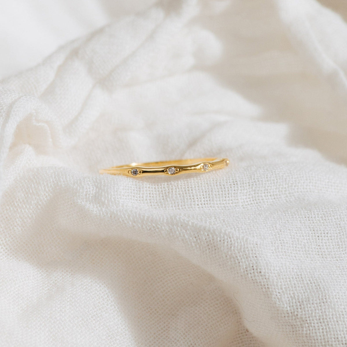 Juliet diamond ring