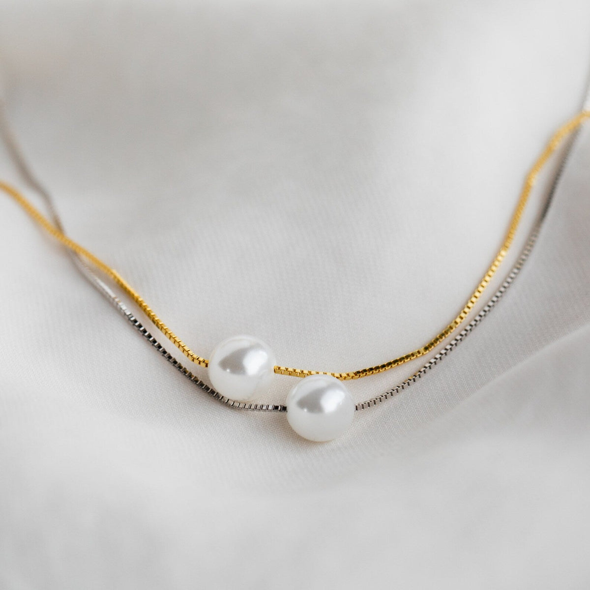 Kennedy pearl necklace