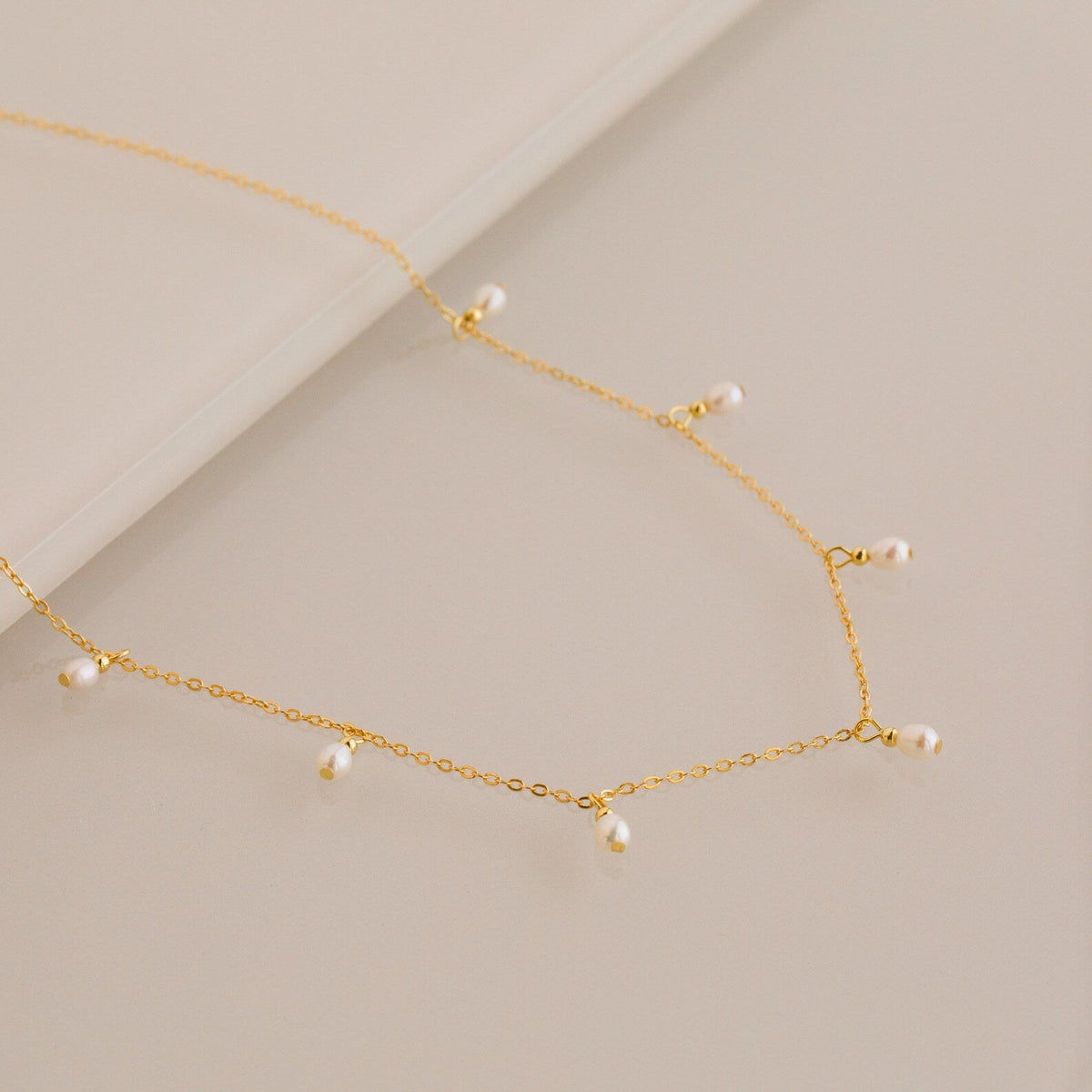 Pearl station necklace